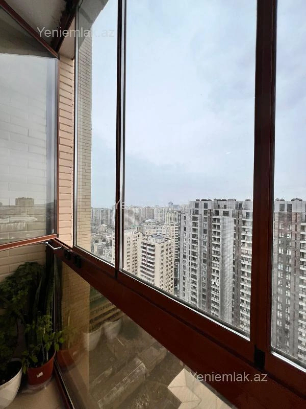 Satılır 2 otaqlı yeni tikili 93 m²