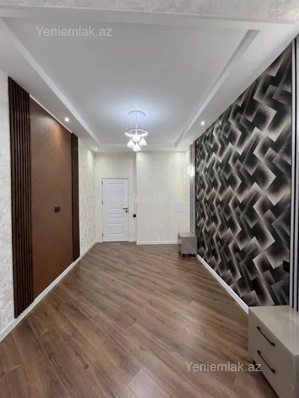 Satılır 3 otaqlı yeni tikili 75 m²