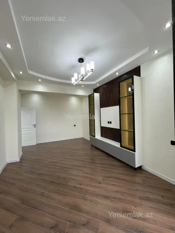Satılır 3 otaqlı yeni tikili 75 m²