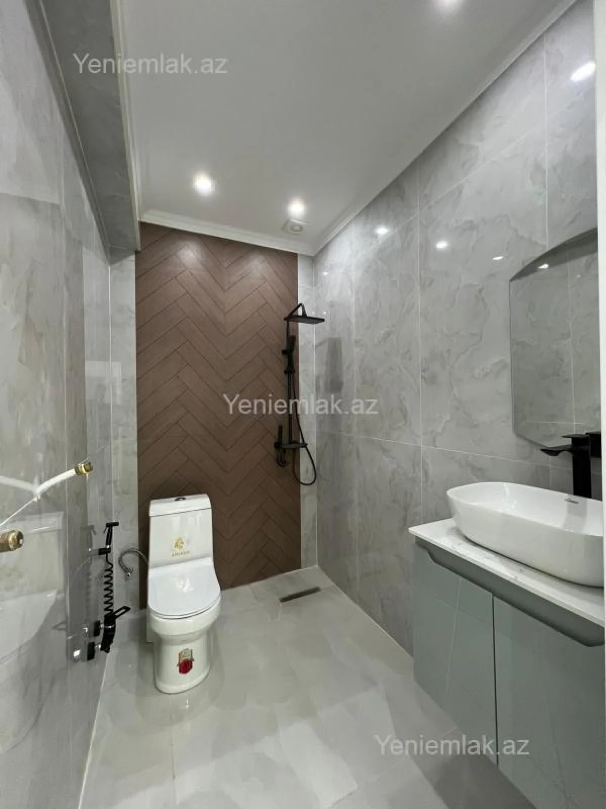 Satılır 3 otaqlı yeni tikili 75 m²