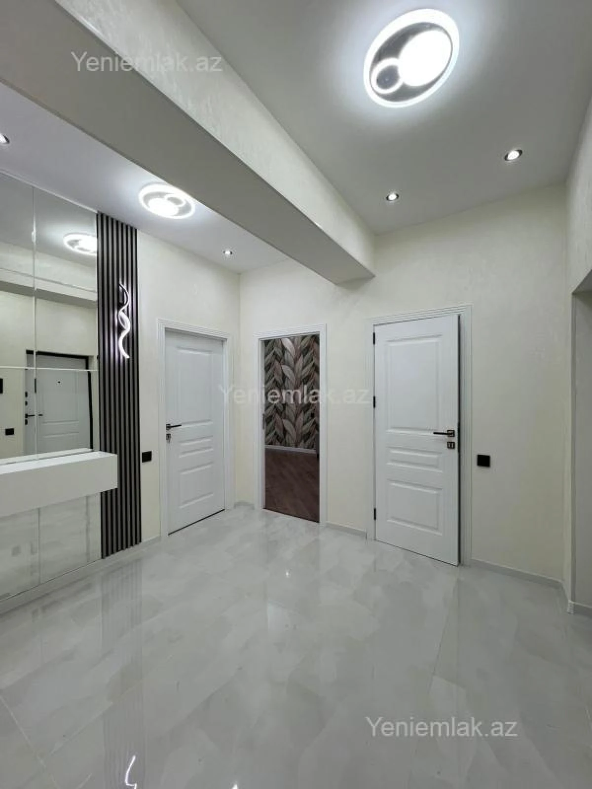 Satılır 3 otaqlı yeni tikili 75 m²