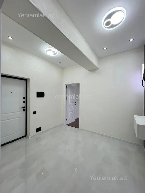 Satılır 3 otaqlı yeni tikili 75 m²