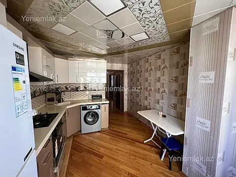 Satılır 4 otaqlı köhnə tikili 115 m²