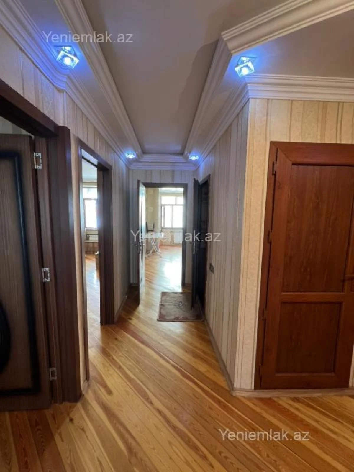 Satılır 4 otaqlı köhnə tikili 115 m²