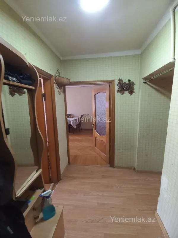 Satılır 3 otaqlı köhnə tikili 75 m²