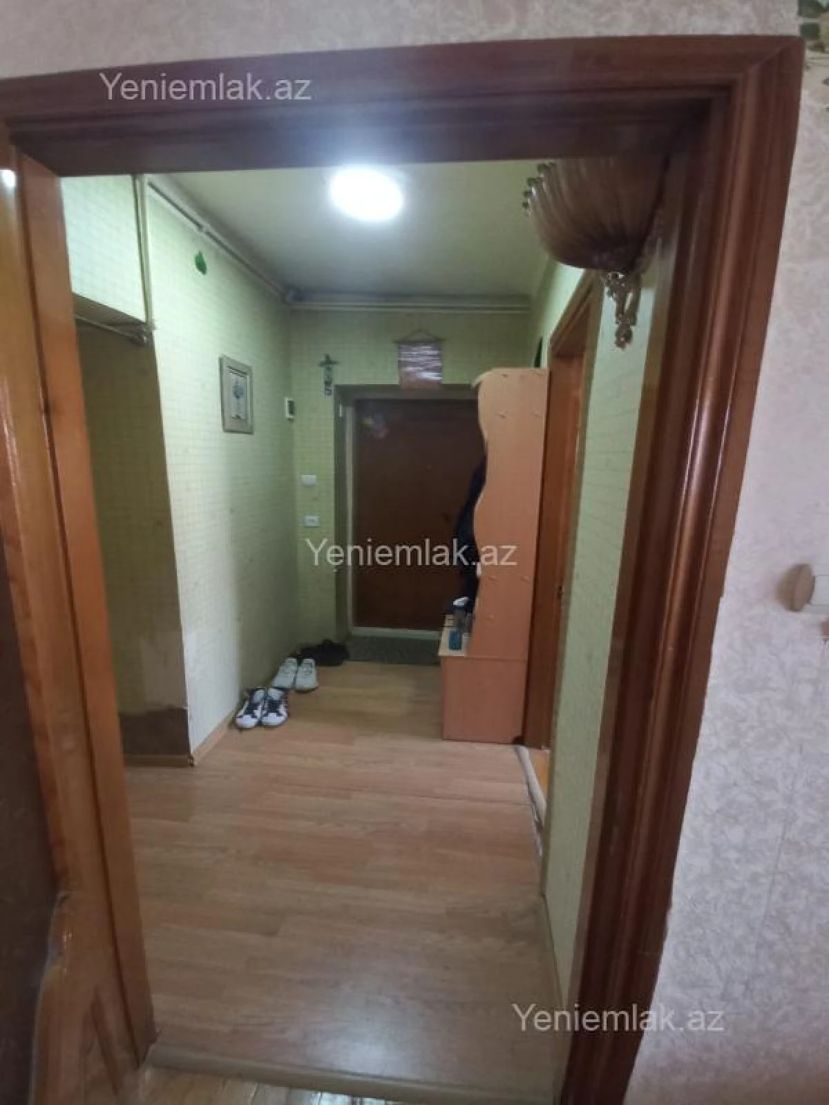 Satılır 3 otaqlı köhnə tikili 75 m²