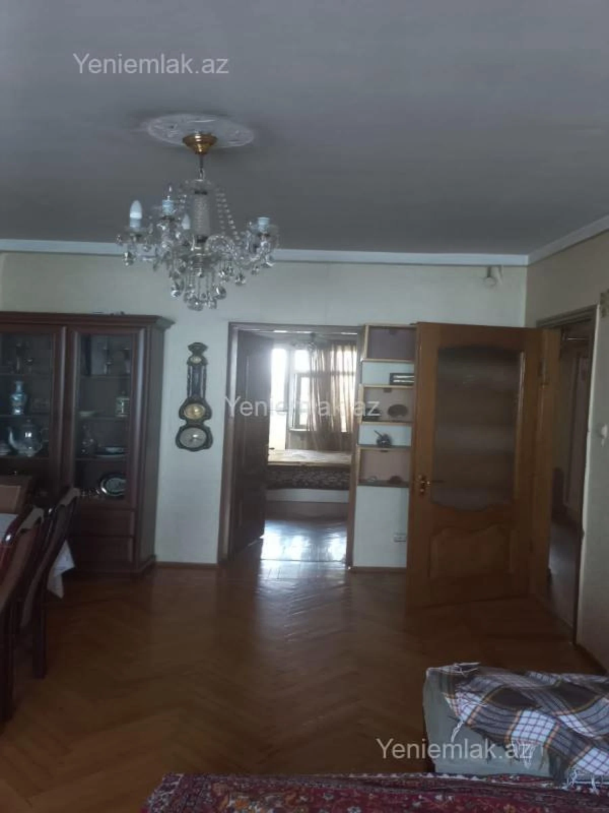 Satılır 3 otaqlı köhnə tikili 75 m²