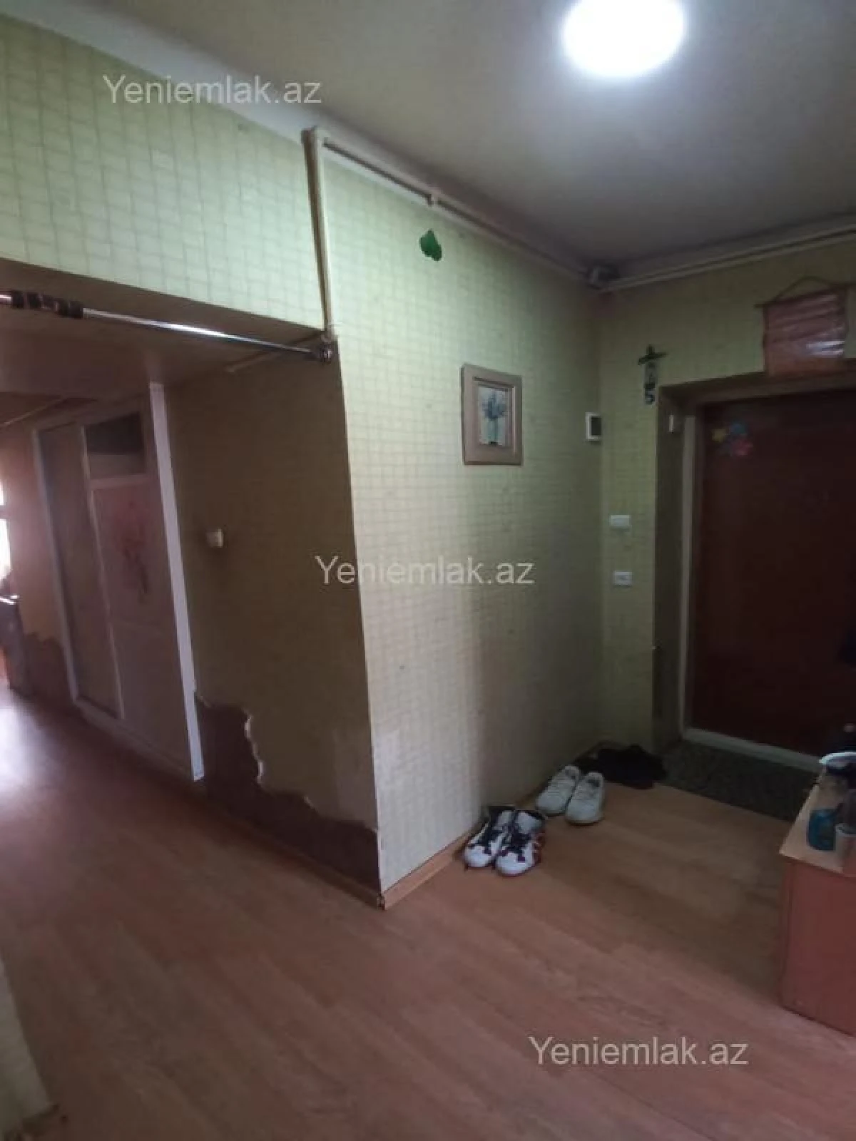 Satılır 3 otaqlı köhnə tikili 75 m²