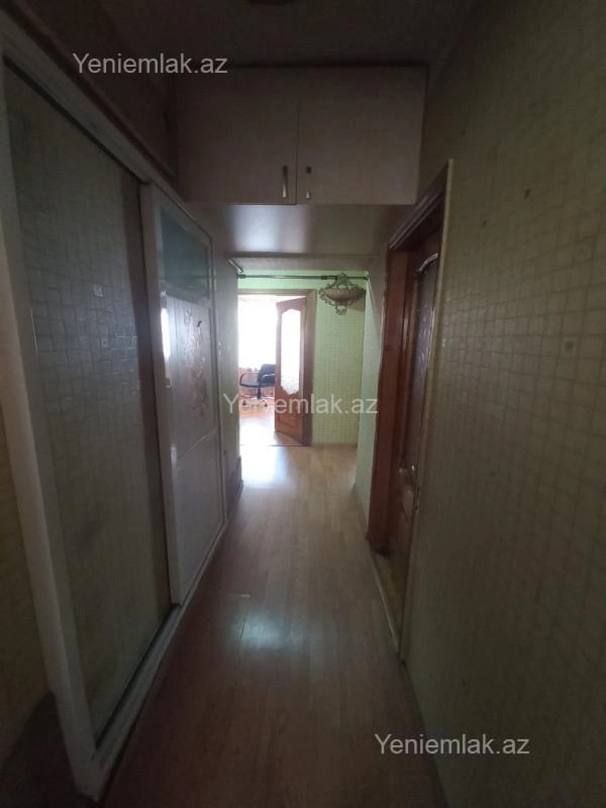 Satılır 3 otaqlı köhnə tikili 75 m²