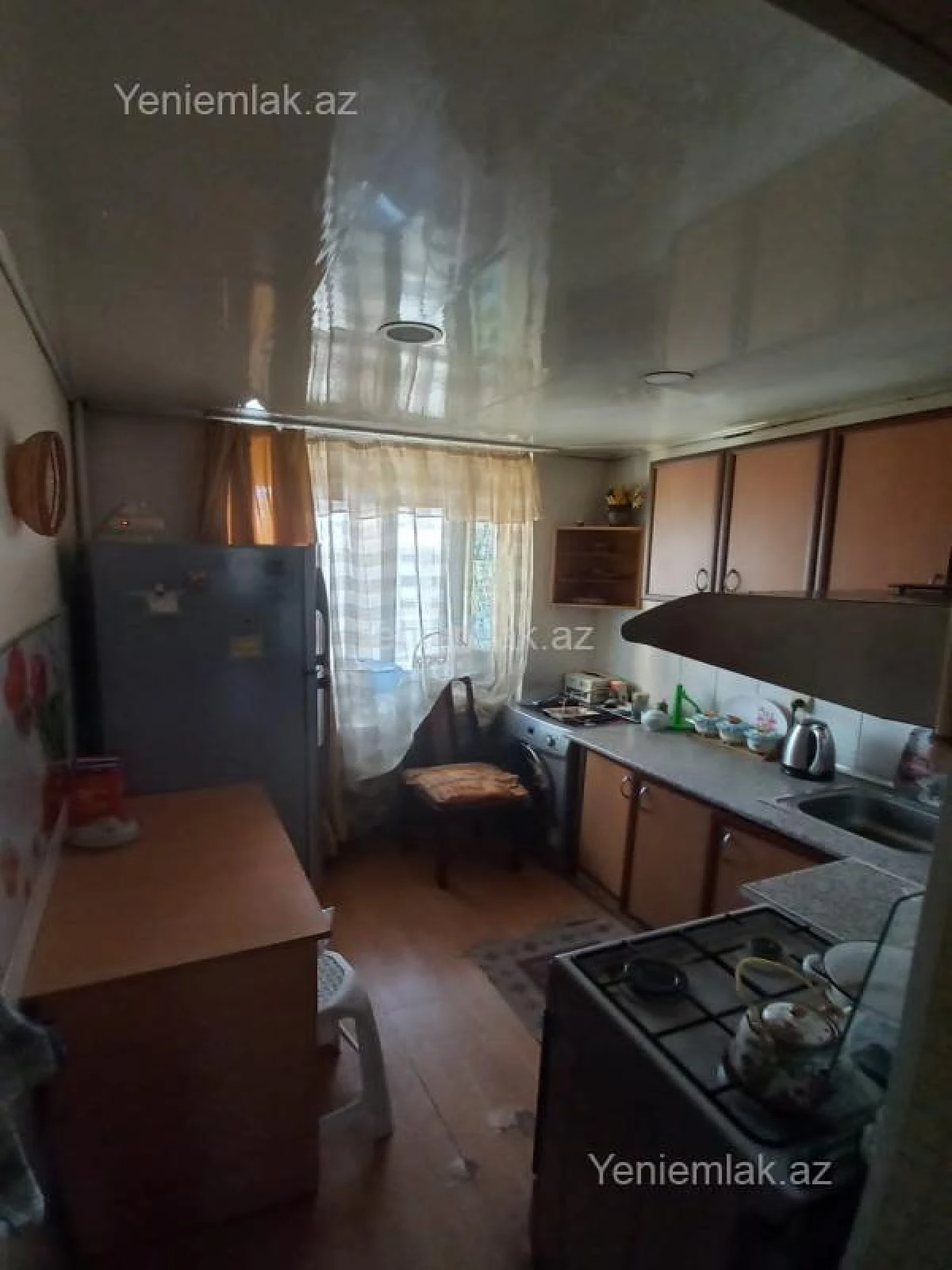 Satılır 3 otaqlı köhnə tikili 75 m²