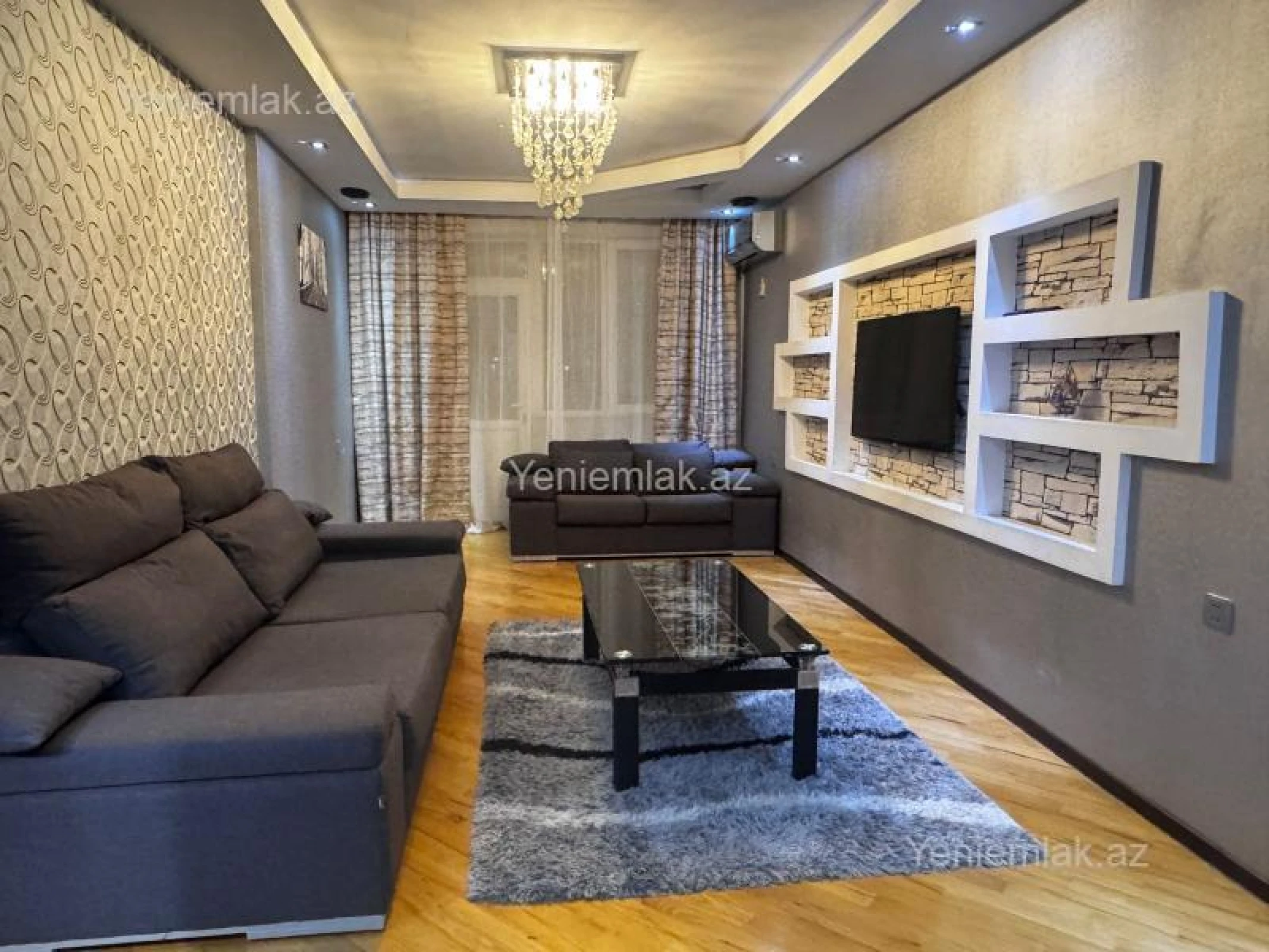 Satılır 3 otaqlı yeni tikili 135 m²