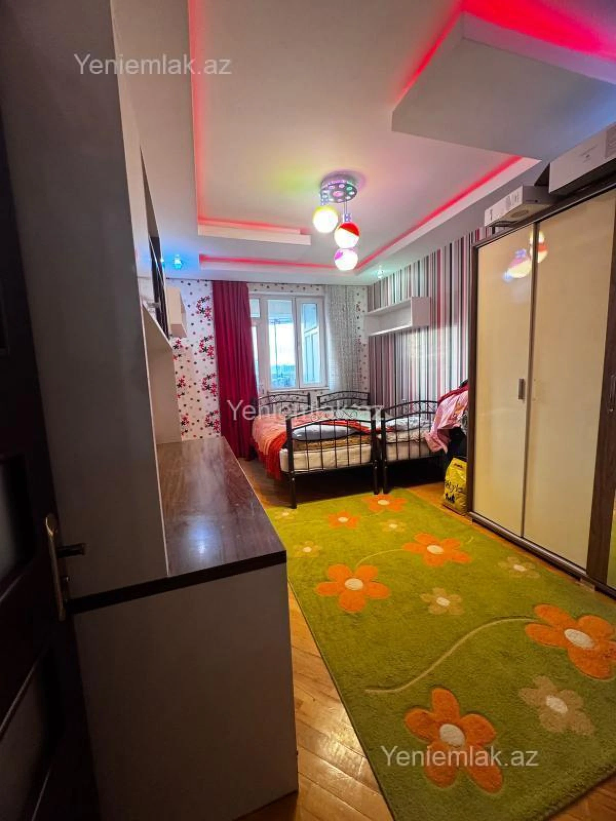Satılır 3 otaqlı yeni tikili 135 m²