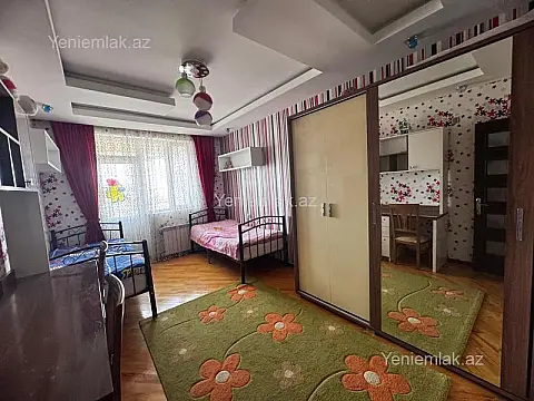 Satılır 3 otaqlı yeni tikili 135 m²