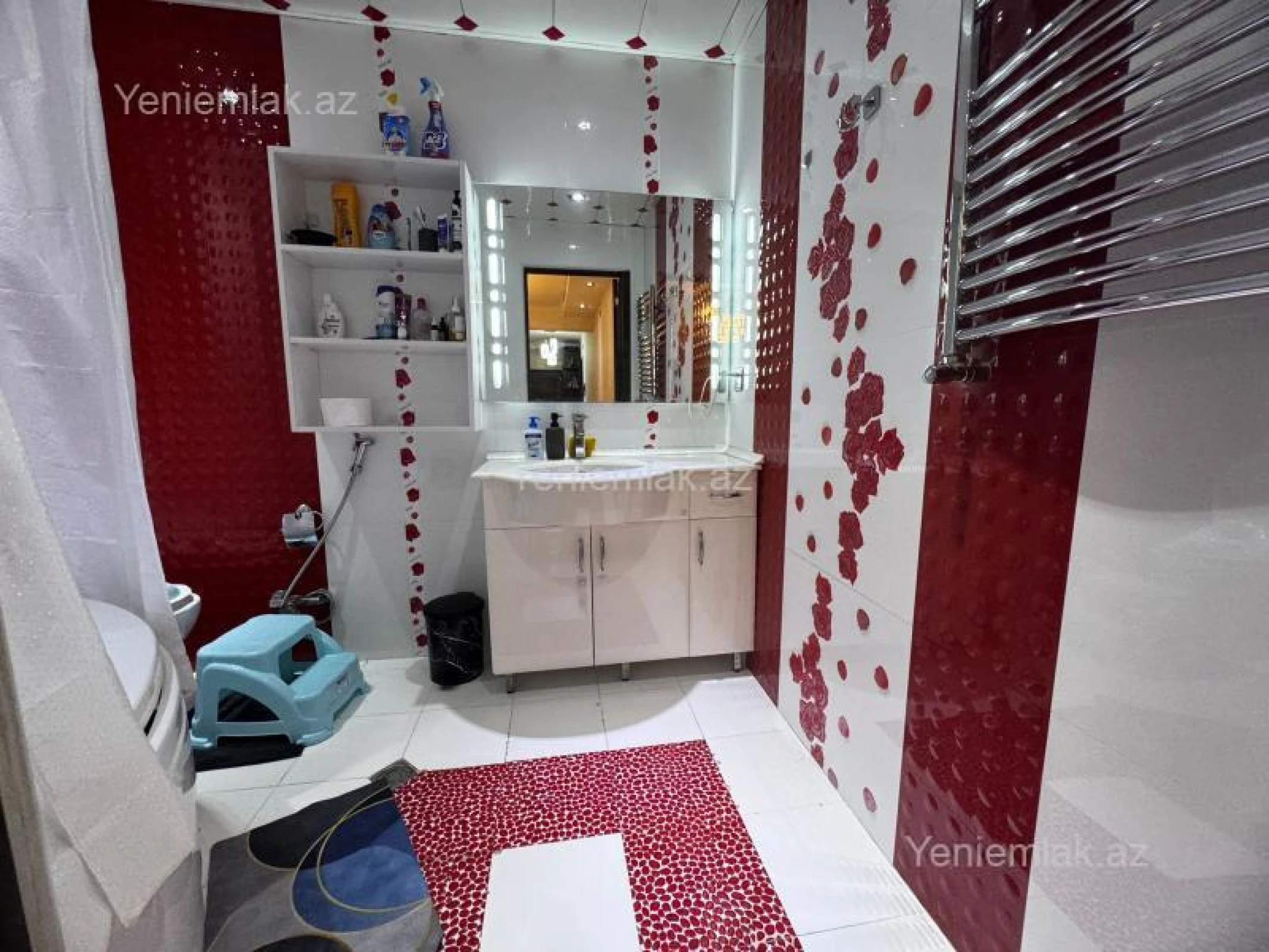 Satılır 3 otaqlı yeni tikili 135 m²