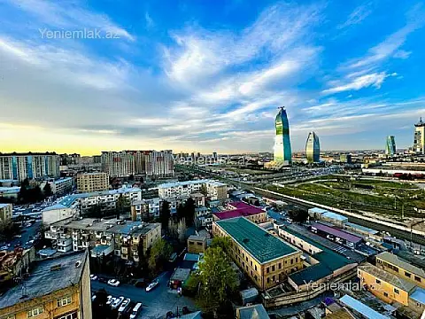 Satılır 3 otaqlı yeni tikili 135 m²