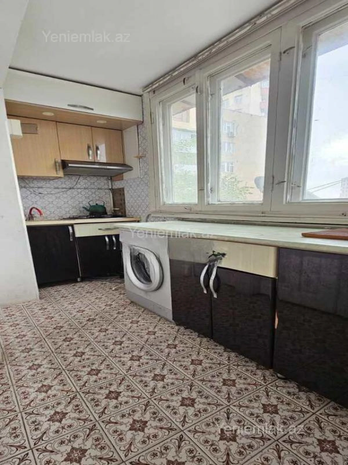 Satılır 4 otaqlı köhnə tikili 73 m²