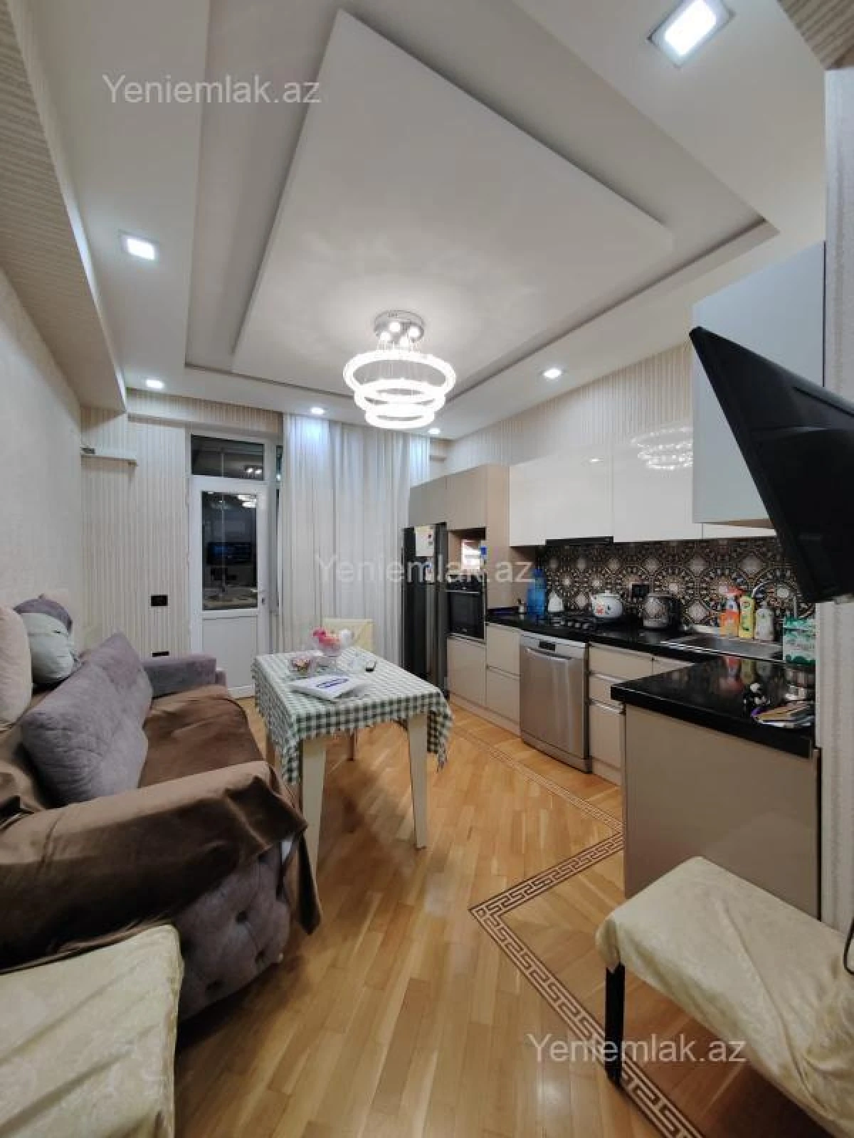 Satılır 1 otaqlı yeni tikili 60 m²