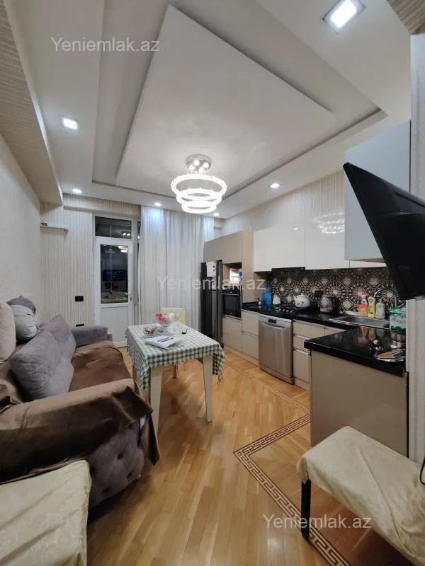 Satılır 1 otaqlı yeni tikili 60 m²