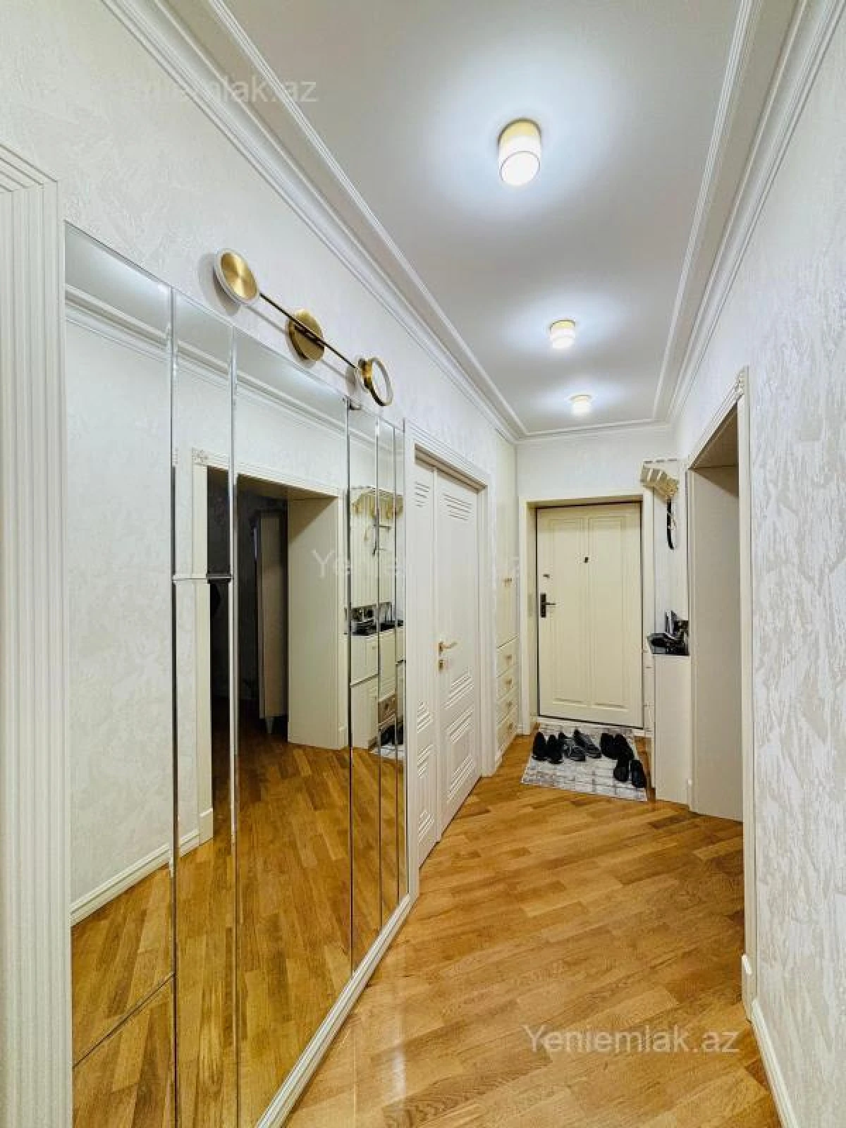 Satılır 3 otaqlı köhnə tikili 100 m²