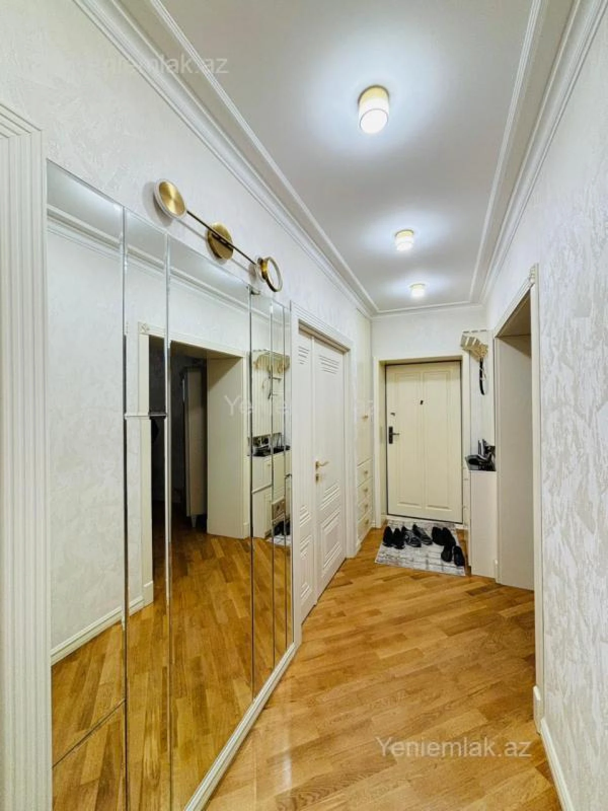 Satılır 3 otaqlı köhnə tikili 100 m²