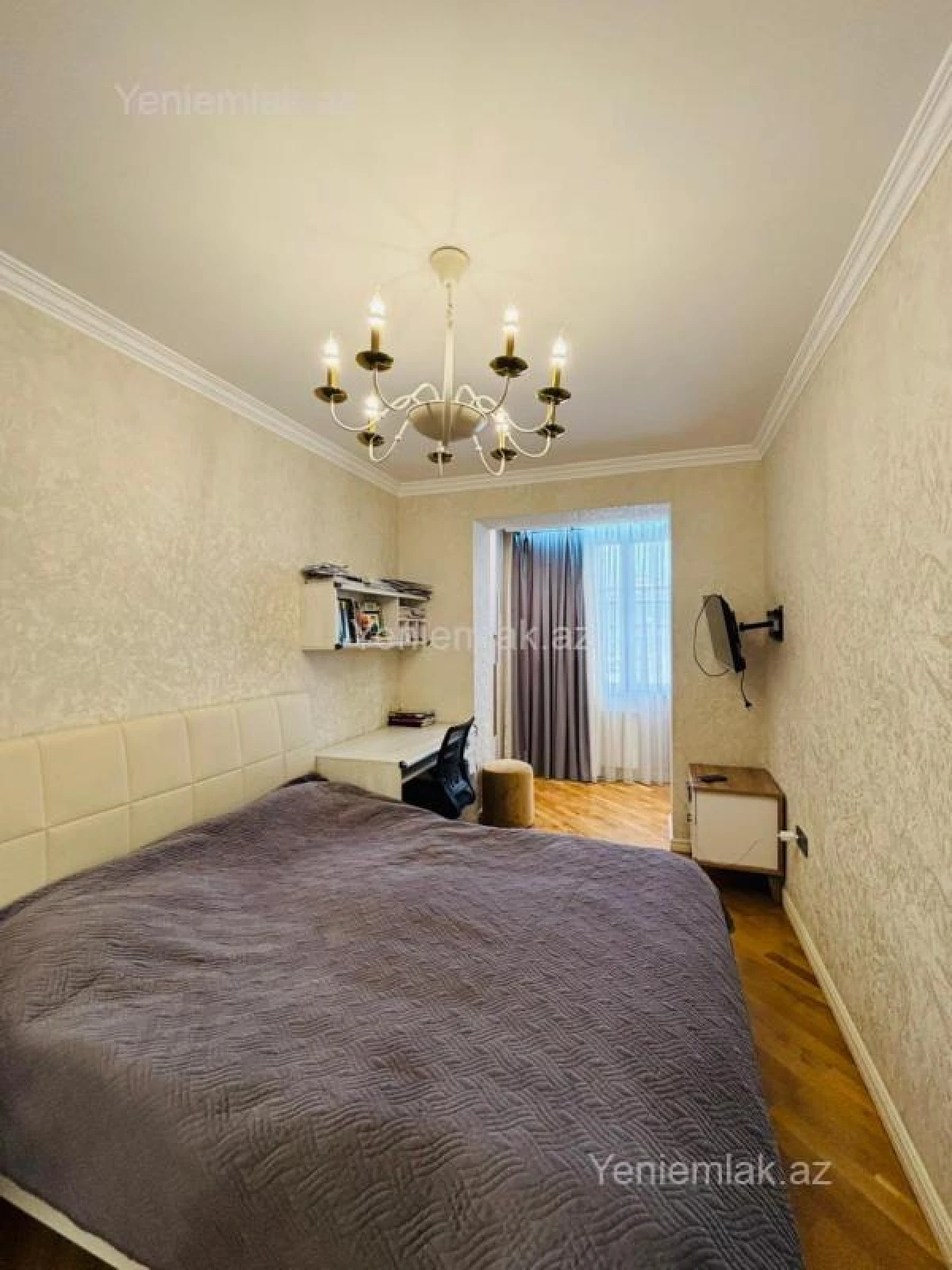 Satılır 3 otaqlı köhnə tikili 100 m²