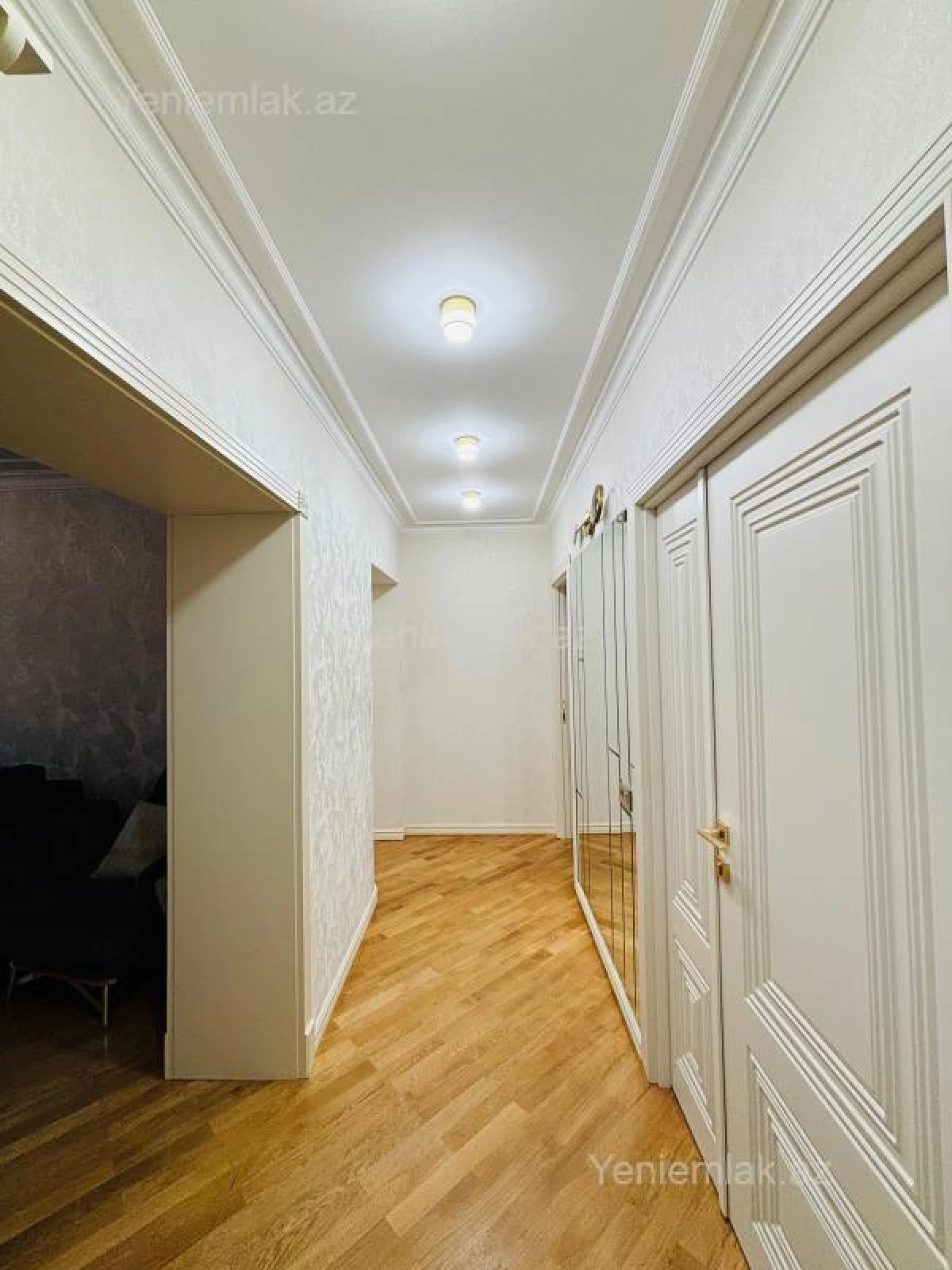 Satılır 3 otaqlı köhnə tikili 100 m²