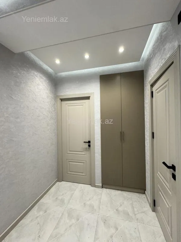 Satılır 2 otaqlı yeni tikili 87 m²