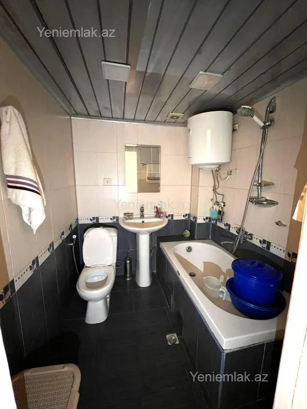 Satılır 2 otaqlı köhnə tikili 45 m²