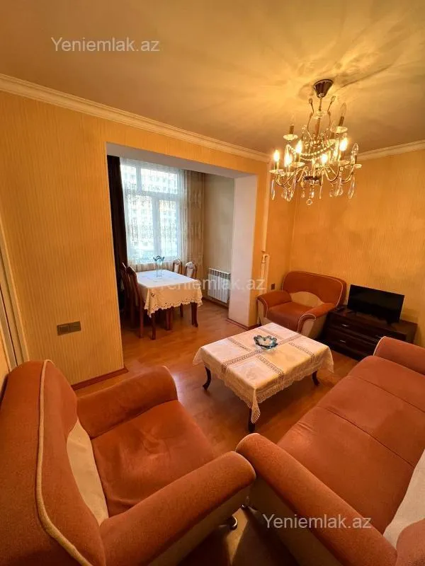 Satılır 2 otaqlı köhnə tikili 45 m²