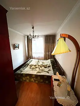 Satılır 2 otaqlı köhnə tikili 45 m²