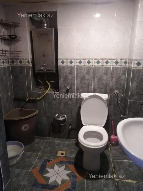 Satılır 3 otaqlı köhnə tikili 80 m²