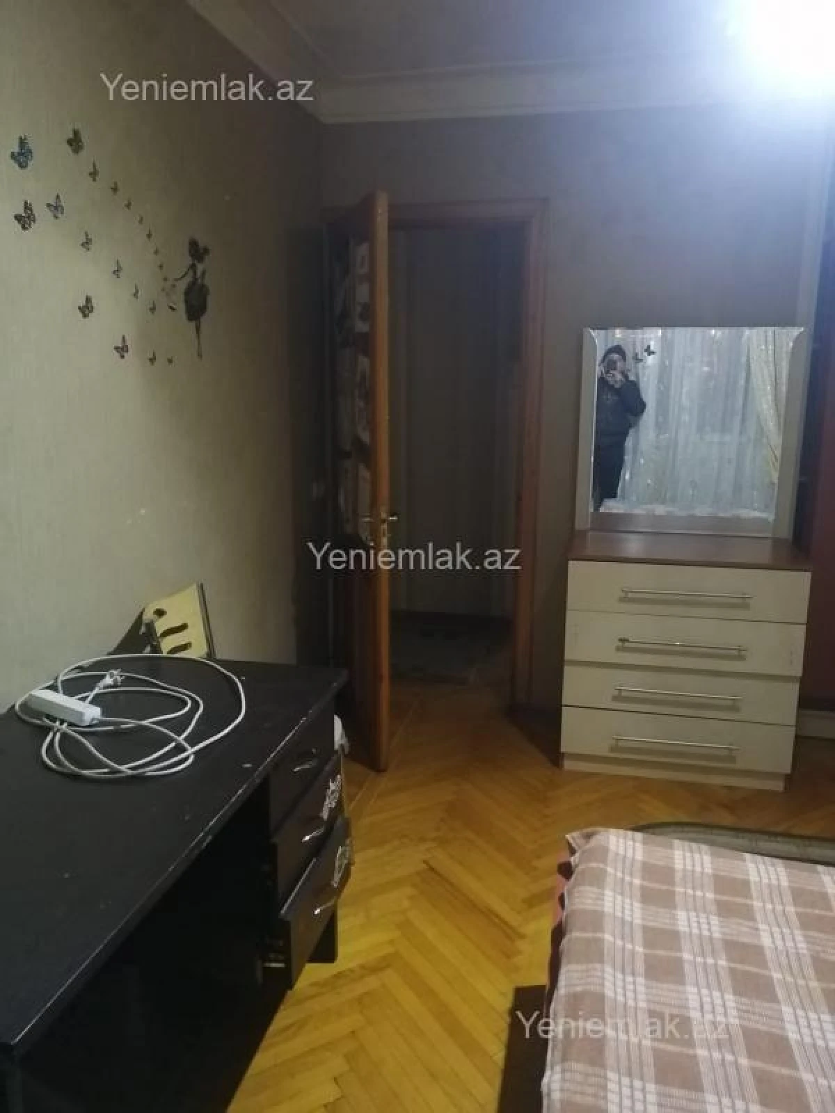 Satılır 3 otaqlı köhnə tikili 80 m²