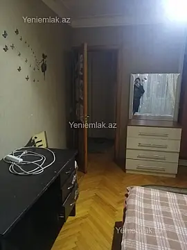 Satılır 3 otaqlı köhnə tikili 80 m²