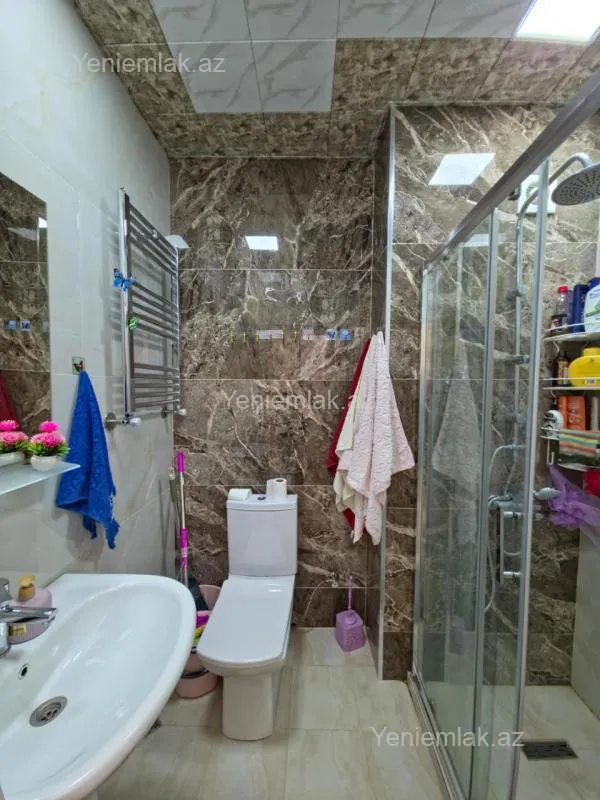 Satılır 3 otaqlı yeni tikili 100 m²