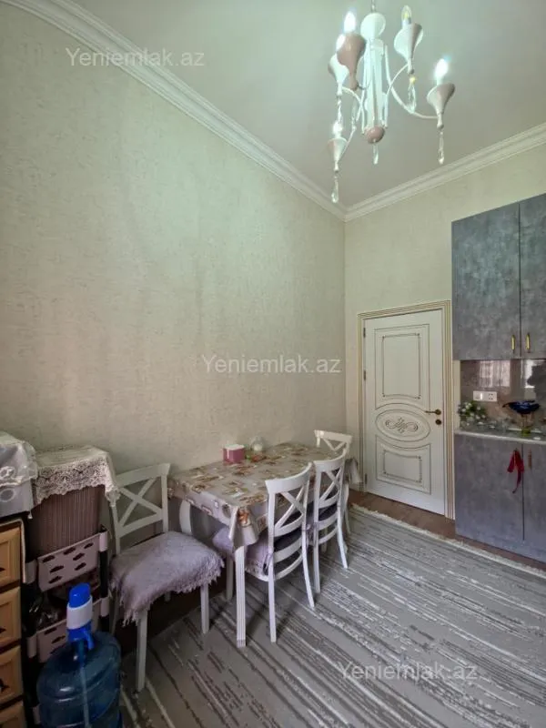 Satılır 3 otaqlı yeni tikili 100 m²