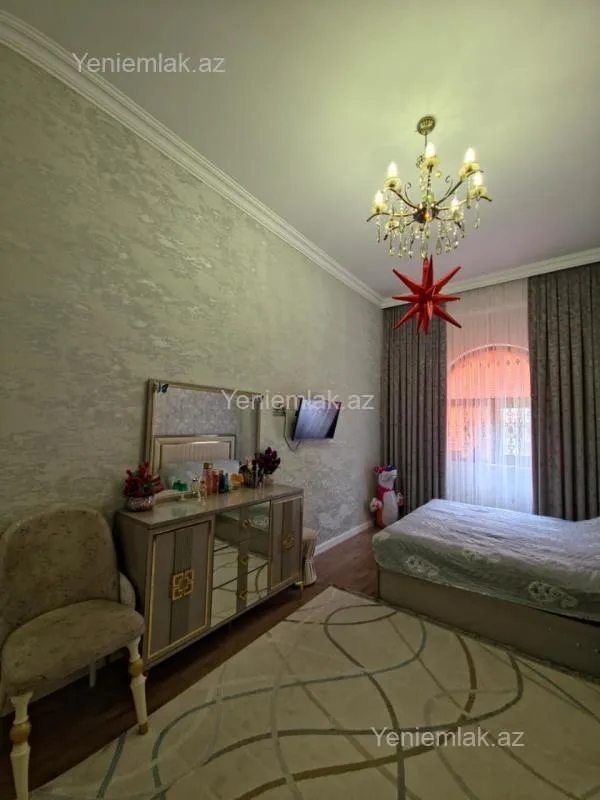 Satılır 3 otaqlı yeni tikili 100 m²