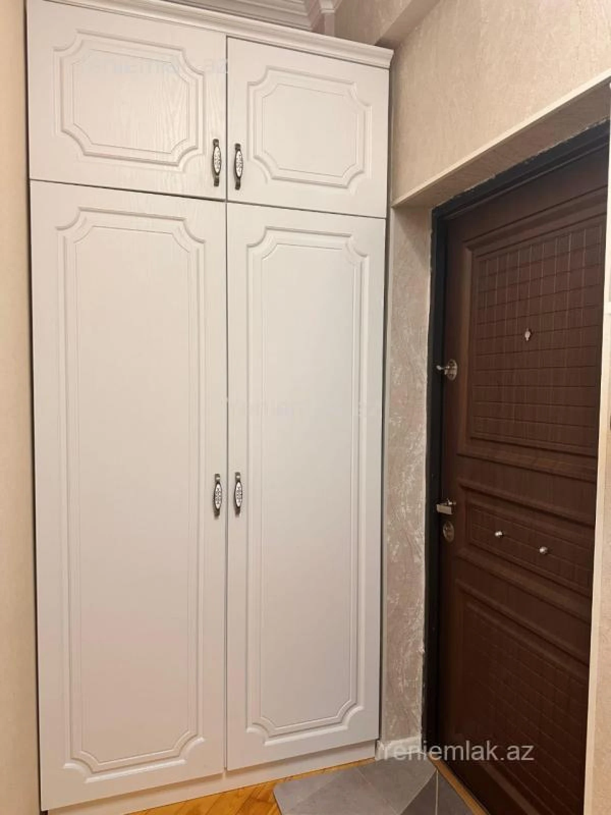Satılır 2 otaqlı yeni tikili 78 m²