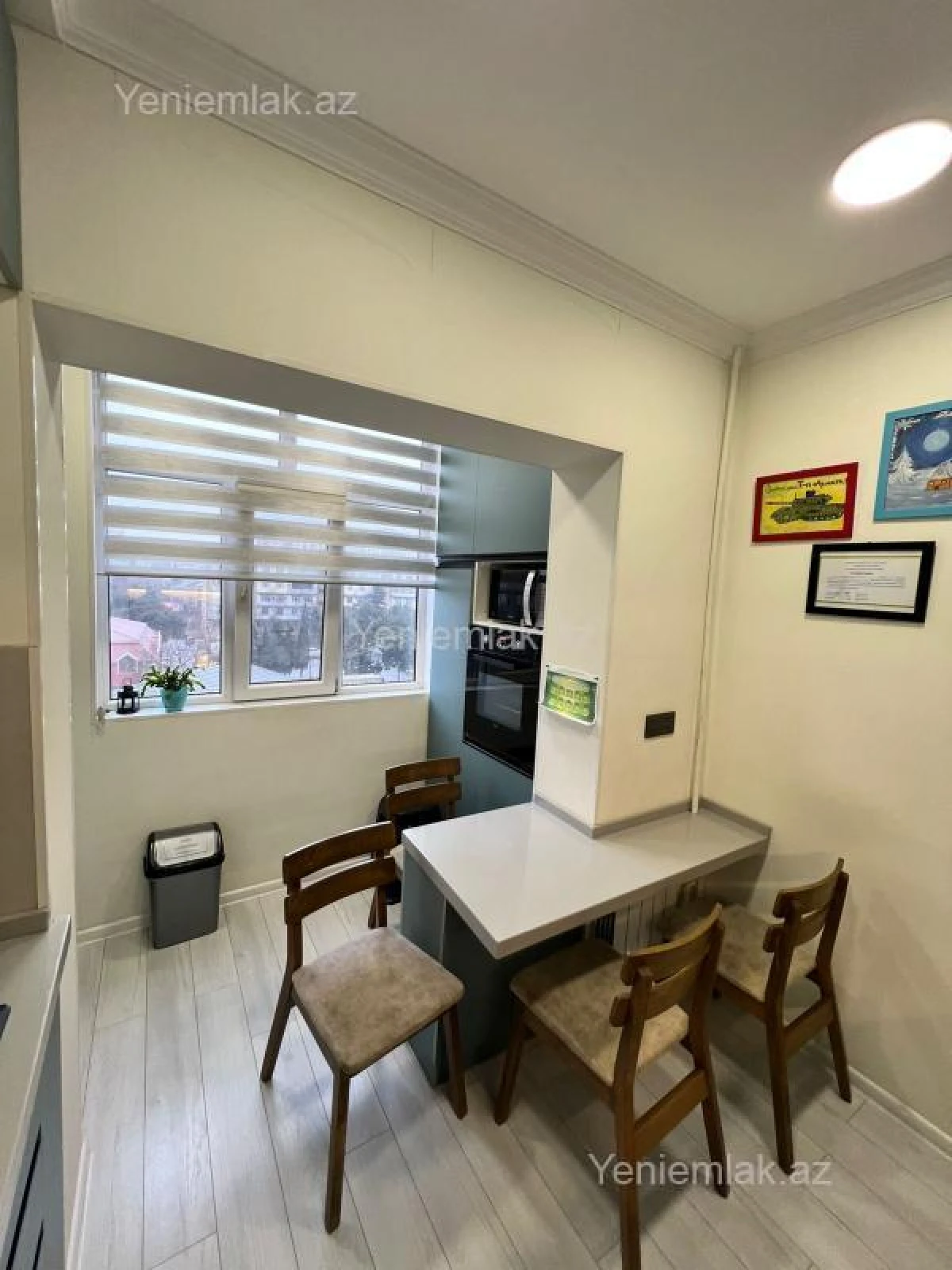 Satılır 3 otaqlı köhnə tikili 90 m²