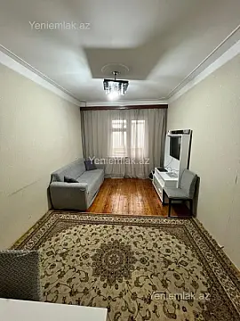 Satılır 3 otaqlı köhnə tikili 90 m²
