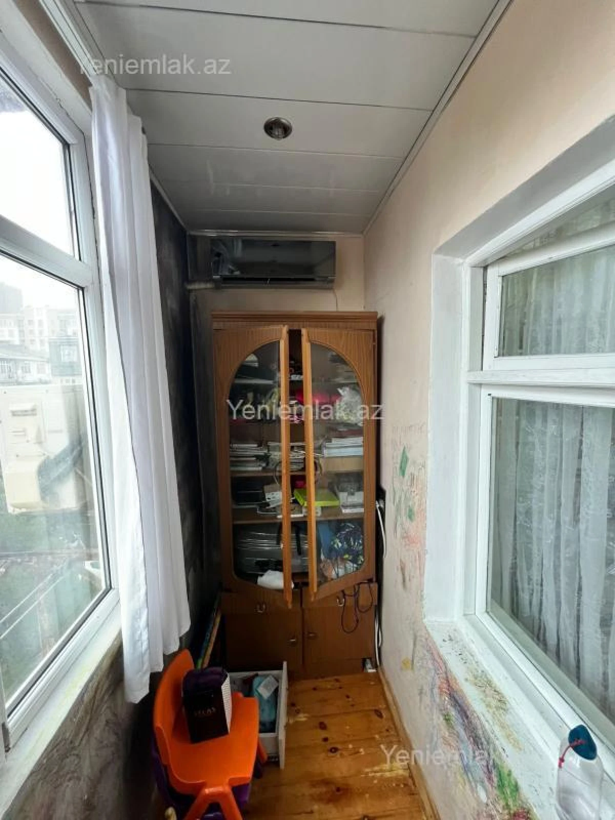 Satılır 3 otaqlı köhnə tikili 90 m²