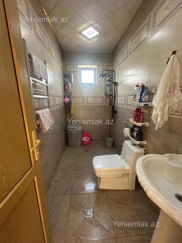 Satılır 3 otaqlı həyət evi 100 m²