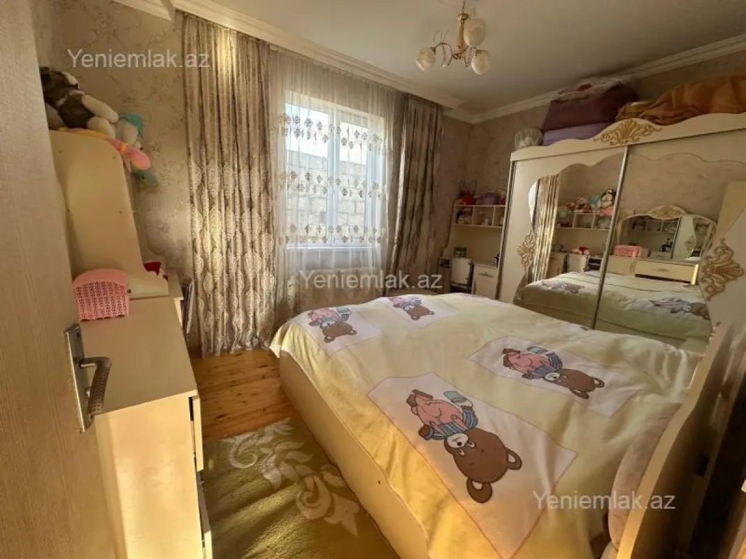 Satılır 3 otaqlı həyət evi 100 m²