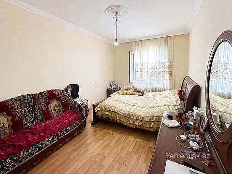 Satılır 3 otaqlı köhnə tikili 85 m²