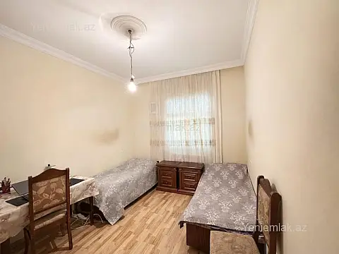 Satılır 3 otaqlı köhnə tikili 85 m²