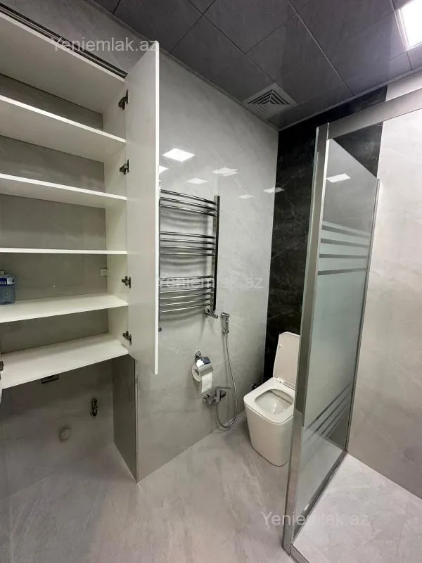 Satılır 3 otaqlı yeni tikili 90 m²