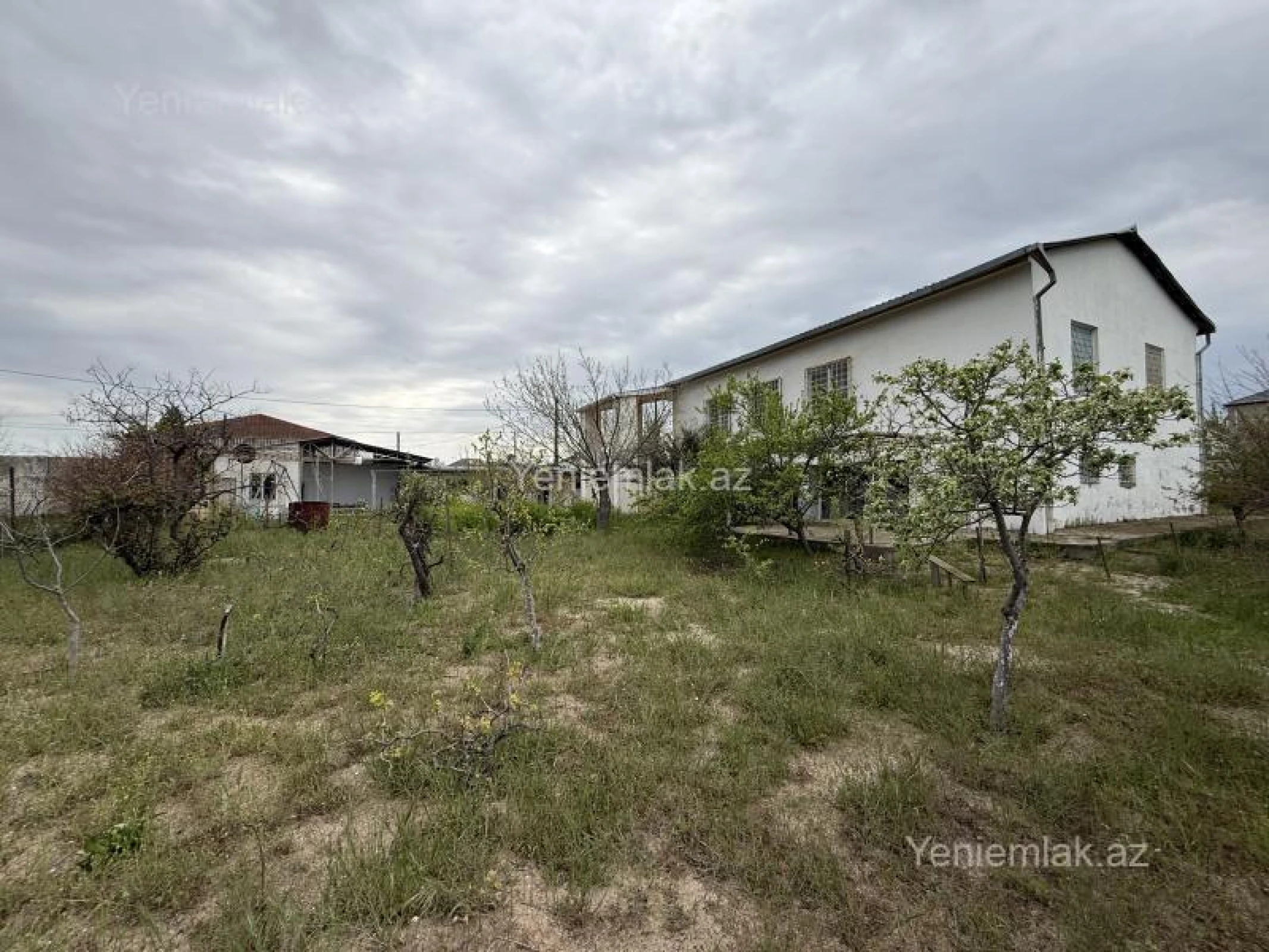 Satılır 4 otaqlı həyət evi 150 m²