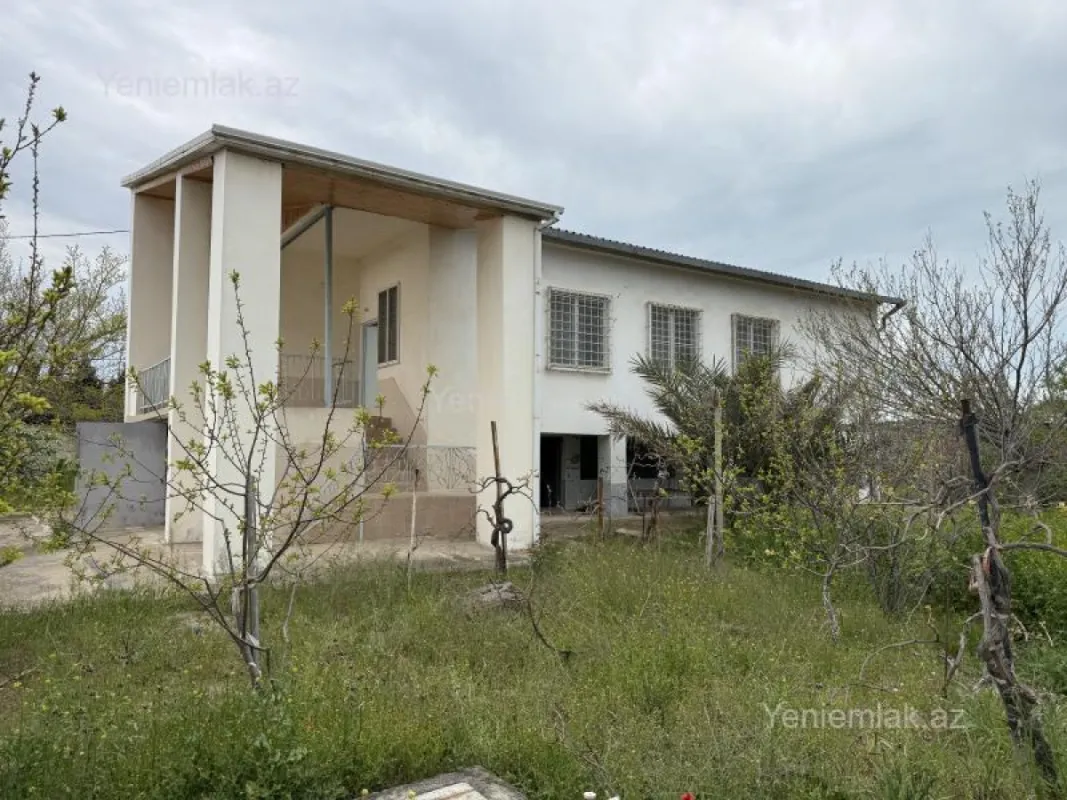 Satılır 4 otaqlı həyət evi 150 m²
