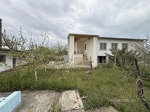Satılır 4 otaqlı həyət evi 150 m²