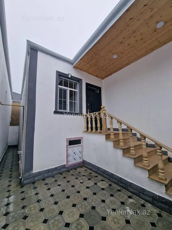 Satılır 3 otaqlı həyət evi 82 m²