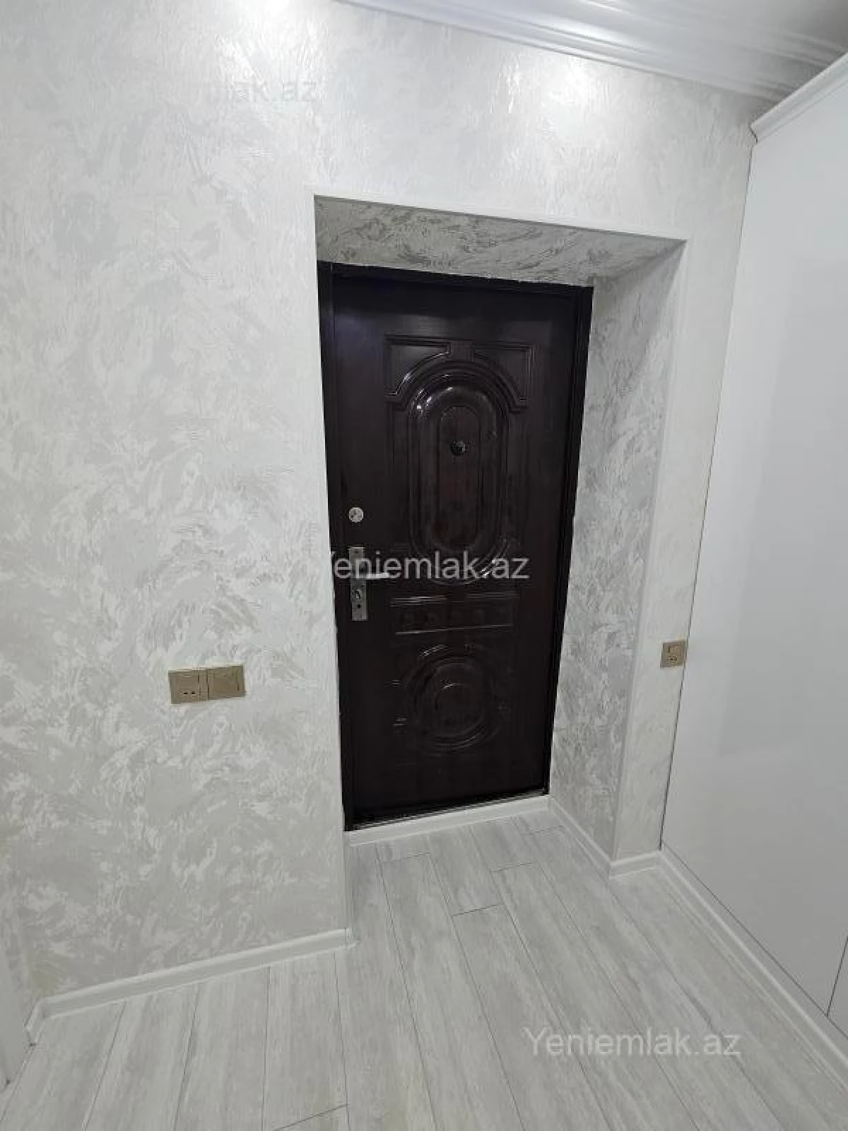 Satılır 2 otaqlı köhnə tikili 44 m²
